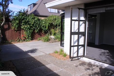 Photo of property in 2 Ringwood Place, Avonhead, Christchurch, 8042