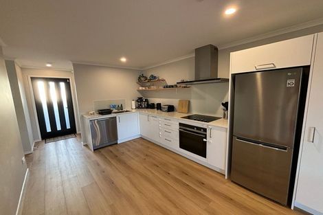 Photo of property in 1 Awakeri Street, Kumeu, 0810