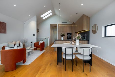 Photo of property in 15b Kiri Place, Mairangi Bay, Auckland, 0630