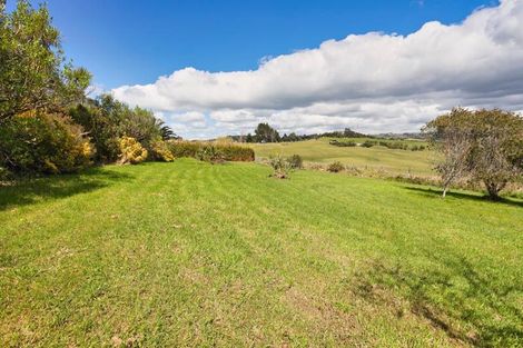 Photo of property in 147 Tomarata Road, Mangawhai, 0975