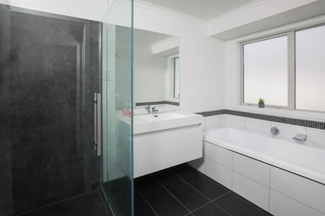 Photo of property in 17 Michael Terrence Place, Flagstaff, Hamilton, 3210