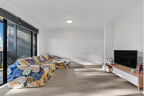 Photo of property in 10/90 Swaffield Road, Papatoetoe, Auckland, 2025