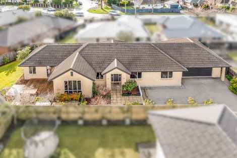 Photo of property in 65 Westpark Drive, Burnside, Christchurch, 8053
