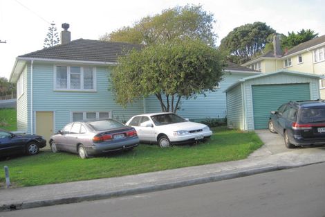 Photo of property in 3 Downes Street, Titahi Bay, Porirua, 5022