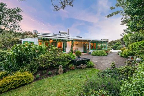 Photo of property in 149 Cornwallis Road, Cornwallis, Auckland, 0604