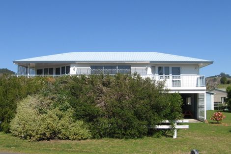 Photo of property in 15 Endeavour Place, Cooks Beach, Whitianga, 3591