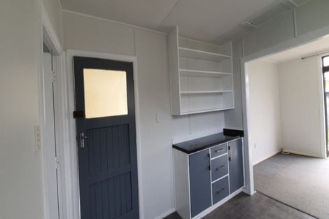 Photo of property in 9b Arawa Place, Castlecliff, Whanganui, 4501