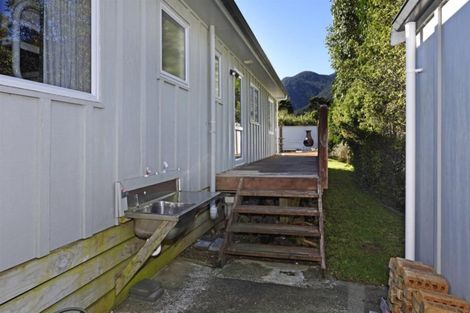 Photo of property in 11 Kaimiko Place, Okiwi Bay, French Pass, 7193