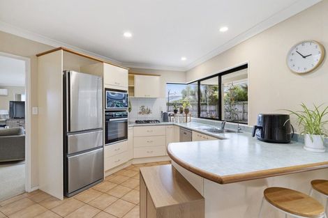 Photo of property in 9 Dan Bryant Place, Pukekohe, 2120