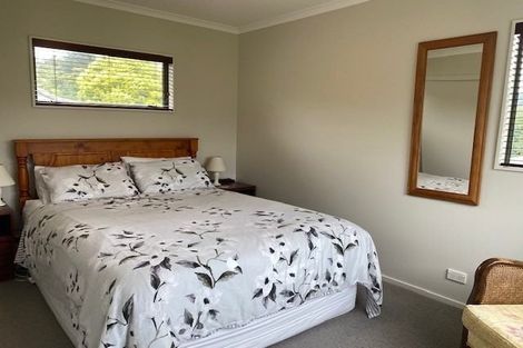Photo of property in 3 Duncan Street, Tawa, Wellington, 5028