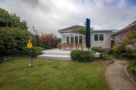 Photo of property in 213 Te Moana Road, Waikanae, 5036