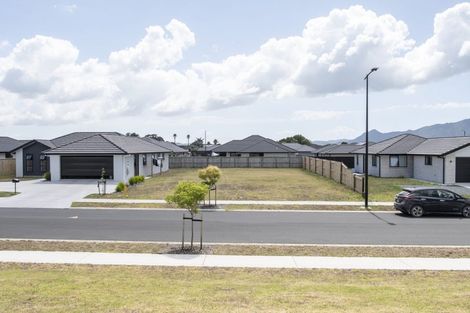 Photo of property in 15 Kapiakauri Road, One Tree Point, 0118