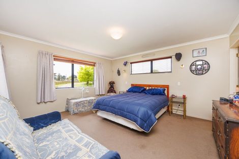 Photo of property in 10 Green Road, Awahuri, Palmerston North, 4479