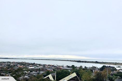 Photo of property in 1/60 Moncks Spur Road, Redcliffs, Christchurch, 8081
