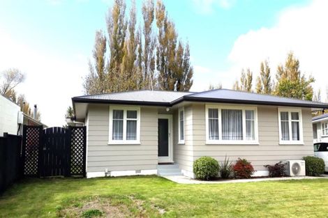 Photo of property in 41 Ruamahanga Crescent, Terrace End, Palmerston North, 4410