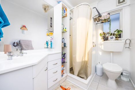 Photo of property in 8/5 Edgars Road, Westmere, Auckland, 1022