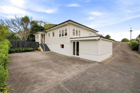 Photo of property in 1/77 Birkdale Road, Birkdale, Auckland, 0626