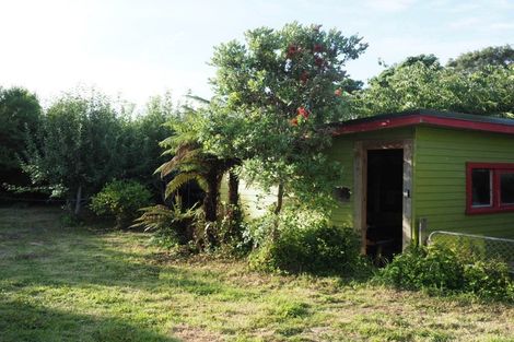 Photo of property in 13 Wharf Road, Karamea, 7893