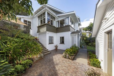 Photo of property in 27 Jubilee Avenue, Devonport, Auckland, 0624