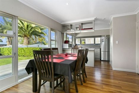 Photo of property in 322 Shakespeare Street, Leamington, Cambridge, 3432