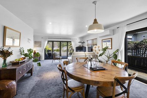 Photo of property in 4a Awanui Street, Merrilands, New Plymouth, 4312