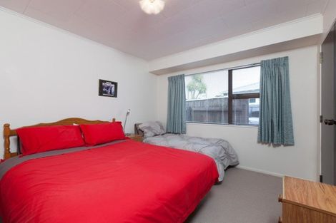 Photo of property in 40 Bayly Road, Moturoa, New Plymouth, 4310