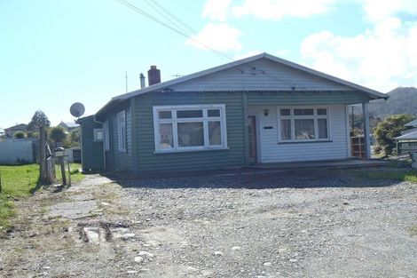 Photo of property in 10 Ward Street, Runanga, 7803