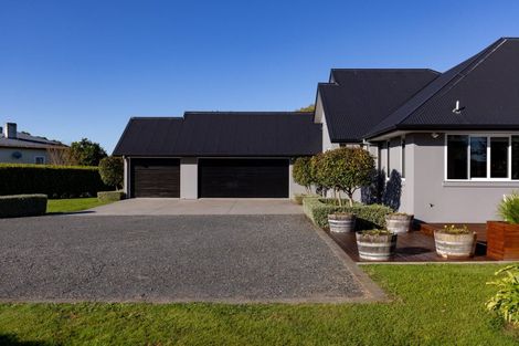 Photo of property in 555 Fencourt Road, Cambridge, 3493