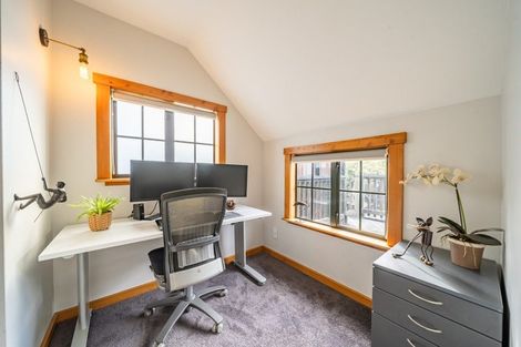 Photo of property in 45b Dowling Grove, Silverstream, Upper Hutt, 5019