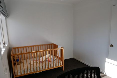 Photo of property in 12 Duncan Avenue, Te Atatu South, Auckland, 0610