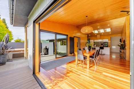 Photo of property in 5 Saint Marys Road, Waipukurau, 4200