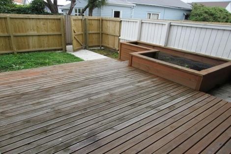 Photo of property in 2/49 Picton Avenue, Riccarton, Christchurch, 8011