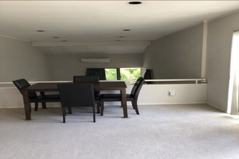 Photo of property in 27 Pinewood Grove, Botany Downs, Auckland, 2010