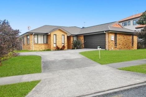 Photo of property in 105 Kyle Road, Greenhithe, Auckland, 0632