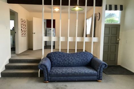 Photo of property in 125 Mark Avenue, Grenada Village, Wellington, 6037