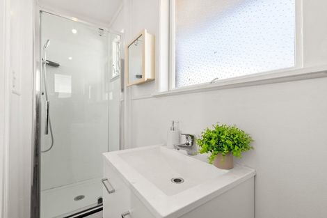 Photo of property in 2/82 Huia Road, Papatoetoe, Auckland, 2025