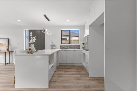 Photo of property in 30b Tawa Crescent, Manurewa, Auckland, 2102