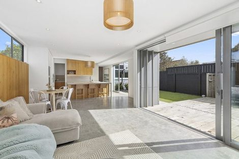 Photo of property in 185 Coutts Street, Rongotai, Wellington, 6022