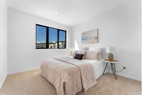 Photo of property in 13 Octans Road, Westgate, 0814