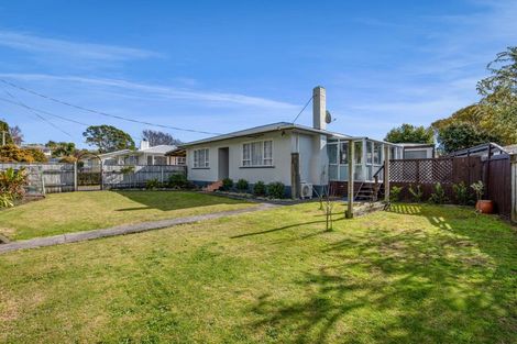 Photo of property in 40 Queens Road, Glen Avon, New Plymouth, 4312