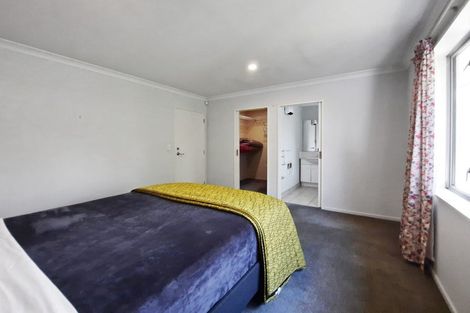 Photo of property in 15a Westburn Terrace, Burnside, Christchurch, 8041