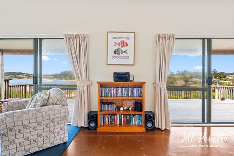 Photo of property in 13 Moana Road, Tinopai, 0593