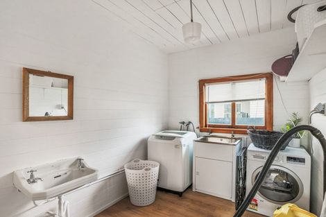 Photo of property in 186 Stapletons Road, Richmond, Christchurch, 8013