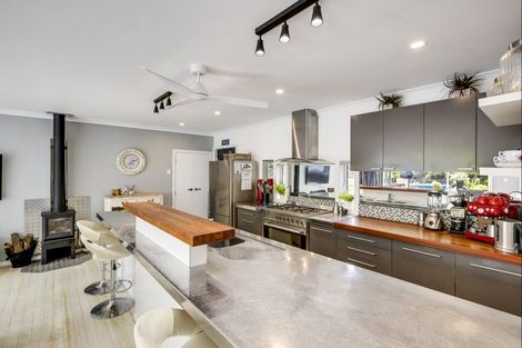 Photo of property in 10 Airini Road, Waimarama, 4294