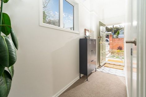 Photo of property in 15 Duppa Street, Berhampore, Wellington, 6023