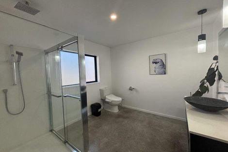 Photo of property in 9 Cooke Farm Grove, Waiwhakaiho, New Plymouth, 4312