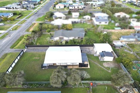 Photo of property in 8 Cousins Avenue East, Foxton Beach, Foxton, 4815