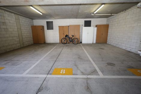 Photo of property in Salisbury Crown, 8/7 Salisbury Avenue, Mount Maunganui, 3116