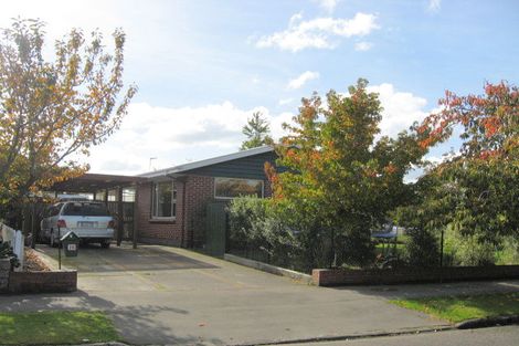 Photo of property in 16 Carruthers Street, Ilam, Christchurch, 8041