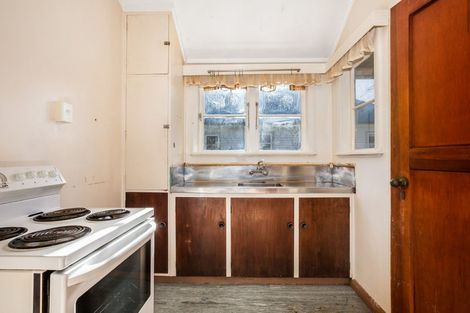 Photo of property in 277 Riverside Drive, Waterloo, Lower Hutt, 5011